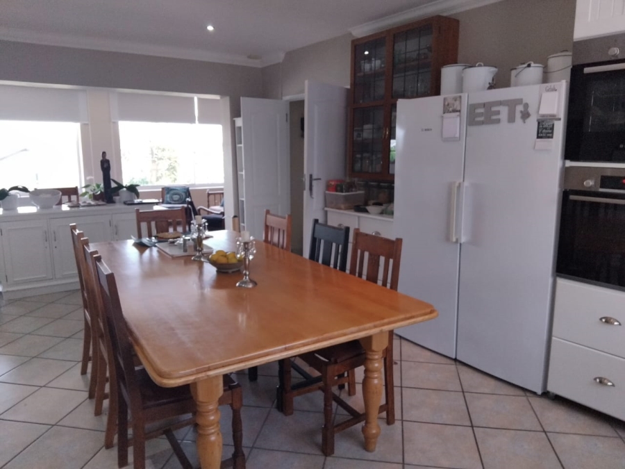 5 Bedroom Property for Sale in Myburgh Park Western Cape